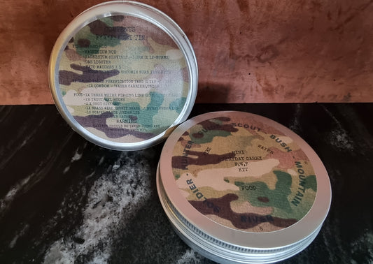 Emergency Light Weight Survival Kit With Smoke Powder